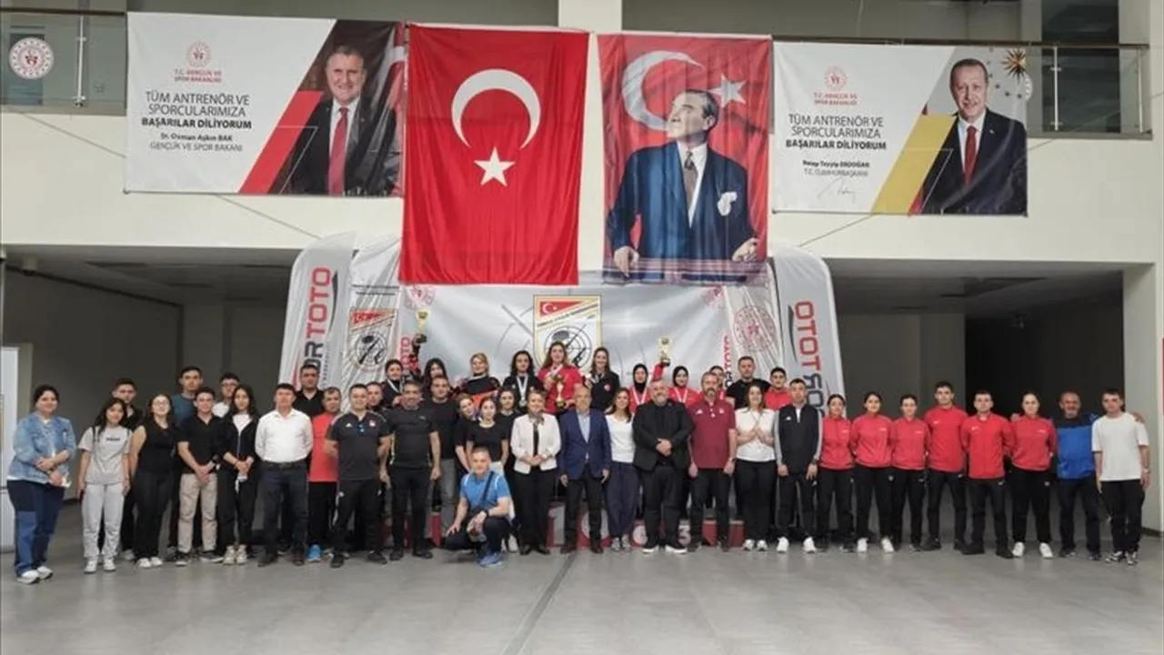 Şevval İlayda Tarhan, Mersin'de 3 Madalya Kazandı