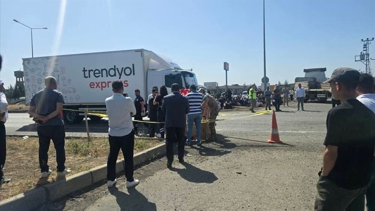 Şırnak'ta Kamyonun Çarptığı 17 Yaşındaki Öğrenci Hayatını Kaybetti