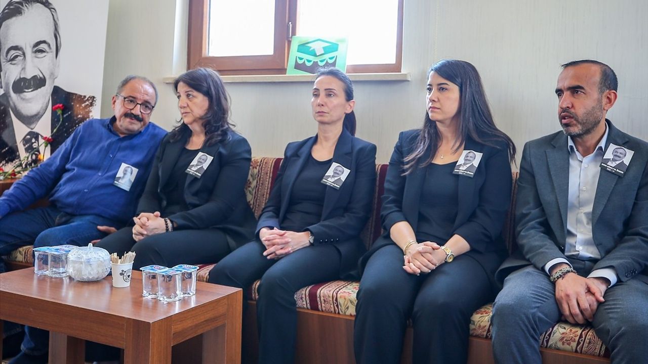 Sırrı Süreyya Önder İçin Adıyaman'da Taziye Kabulü Başladı