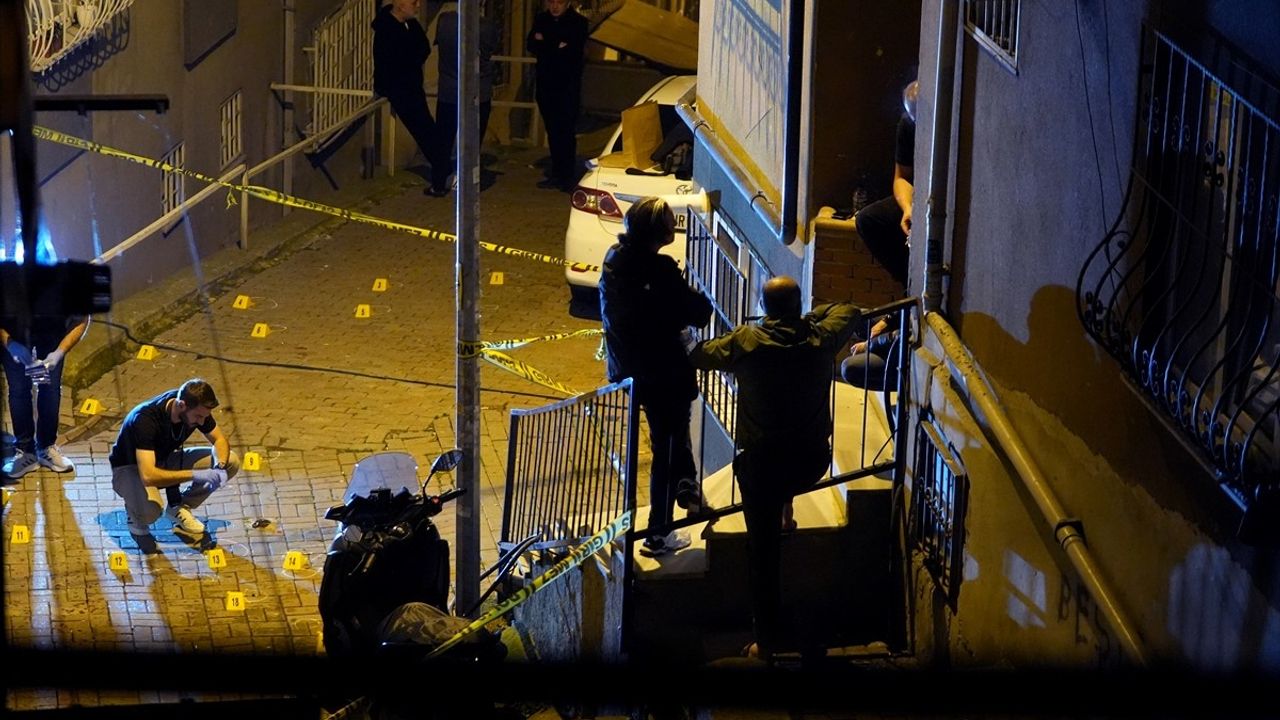 Şişli'de Polise Ateş Açan Şahıs İkna Edilerek Gözaltına Alındı