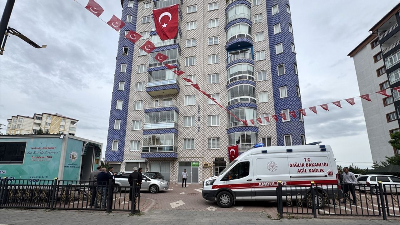 Sivas'ta Şehit Jandarma Astsubay Kıdemli Çavuş Emre Polat'a Acı Veda