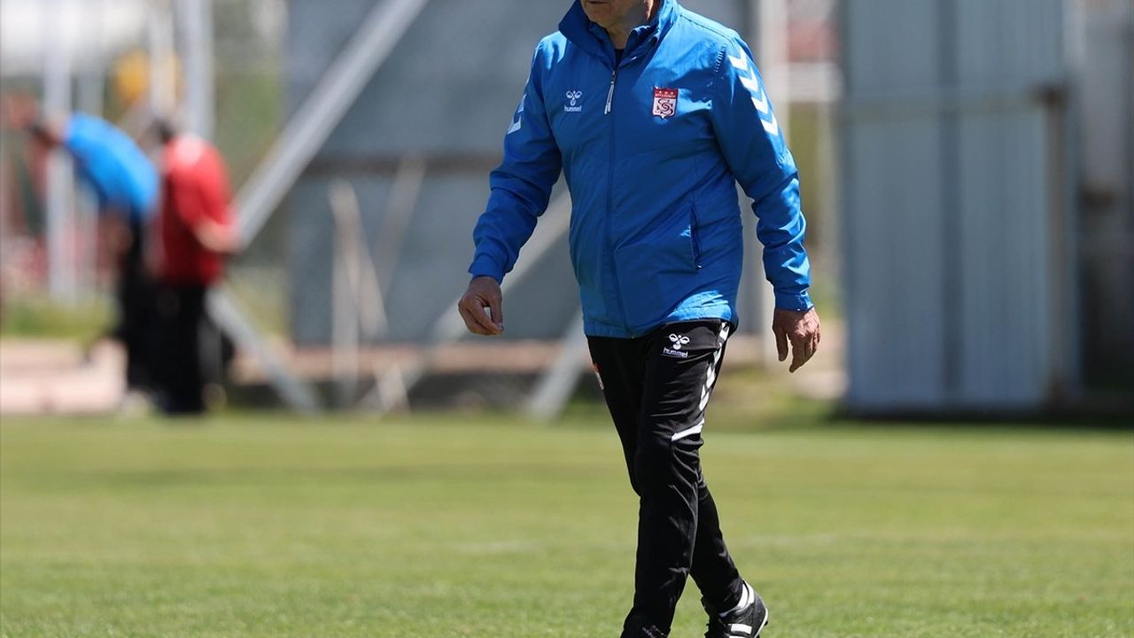 Sivasspor, Samsunspor Maçına Hazırlıklarını Sürdürüyor