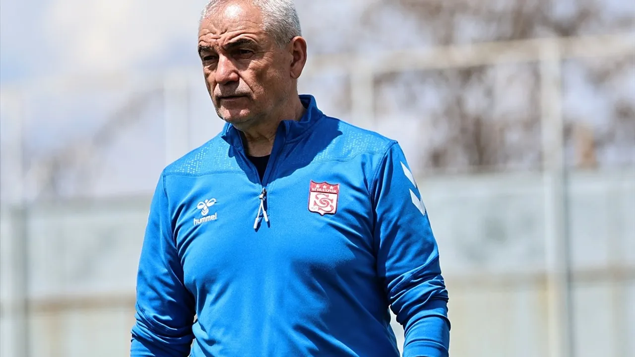 Sivasspor Teknik Direktörü Çalımbay'dan Taraftara Önemli Çağrı!