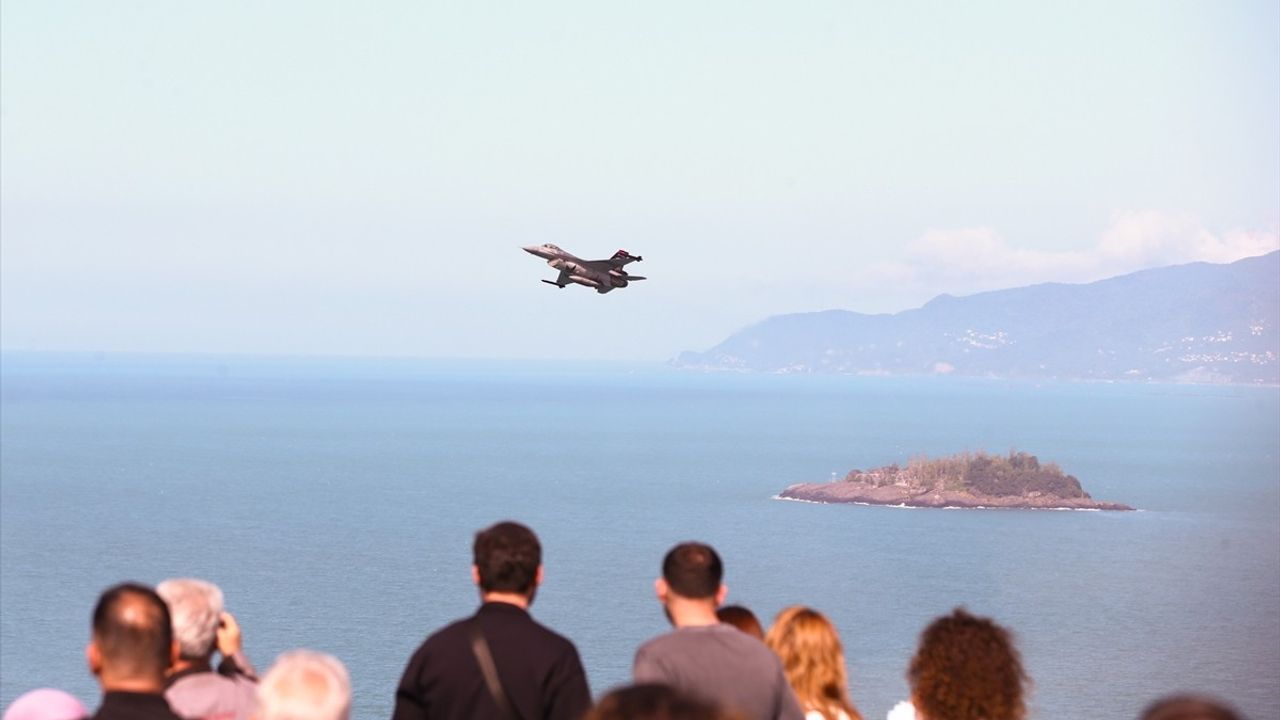 SOLOTÜRK, Giresun'da Prova Uçuşu Gerçekleştirdi