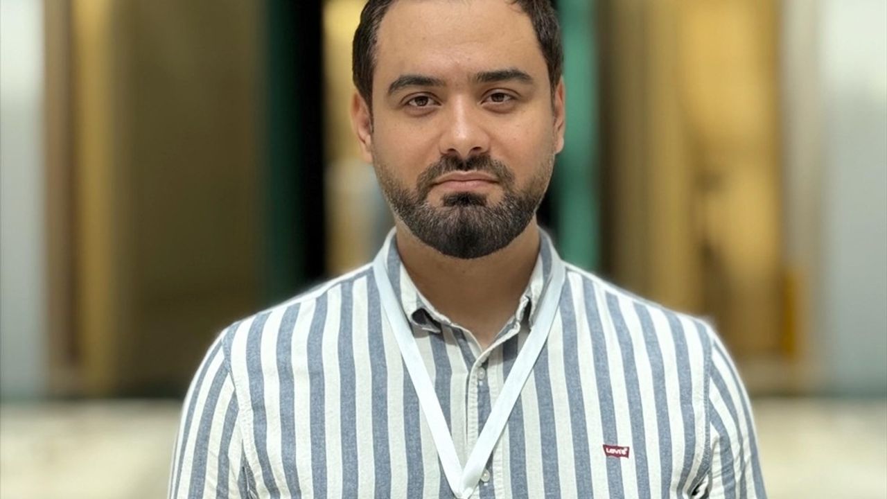 St. Petersburg'da 'Ben Burada Yaşıyorum' Sergisi Başladı