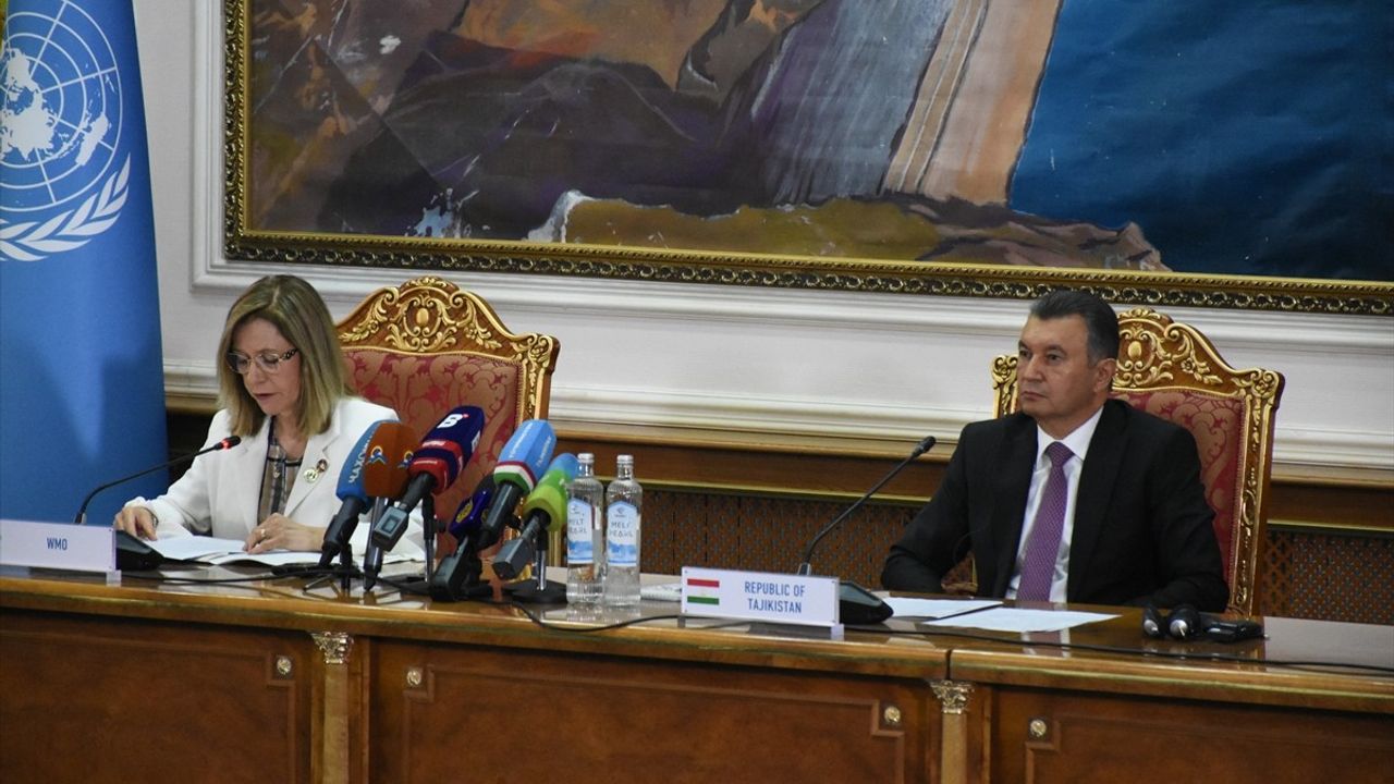 Tacikistan'da Buzulların Korunması Konferansı Tamamlandı