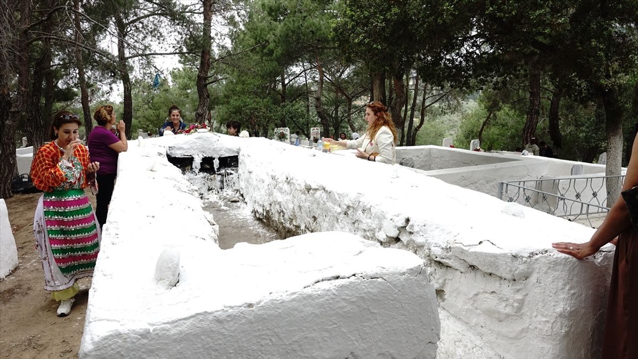 Tahtacı Türkmenleri Hıdırellez Geleneğini Yaşattı