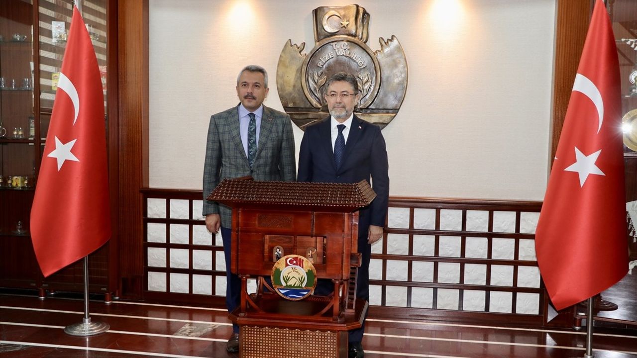 Tarım ve Orman Bakanı Yumaklı, Rize'deki Temaslarını Gerçekleştirdi