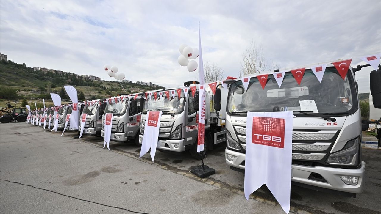 TBB, 57 Belediyeye 59 Yeni Araç Hibe Etti