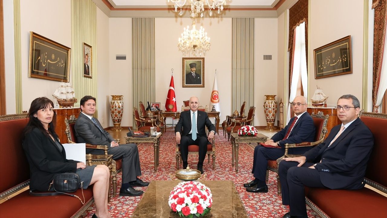 TBMM Başkanı Kurtulmuş, Bulgaristan Büyükelçisi Tcholakov'u Ağırladı