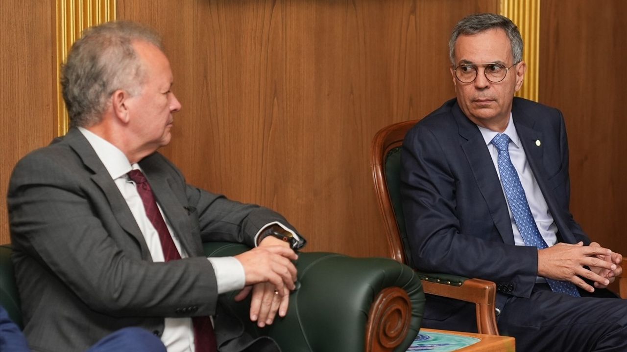 TBMM Başkanvekili Bozdağ, Brezilya-Türkiye Dostluk Grubu Başkanı Mendonçe'yi Ağırladı