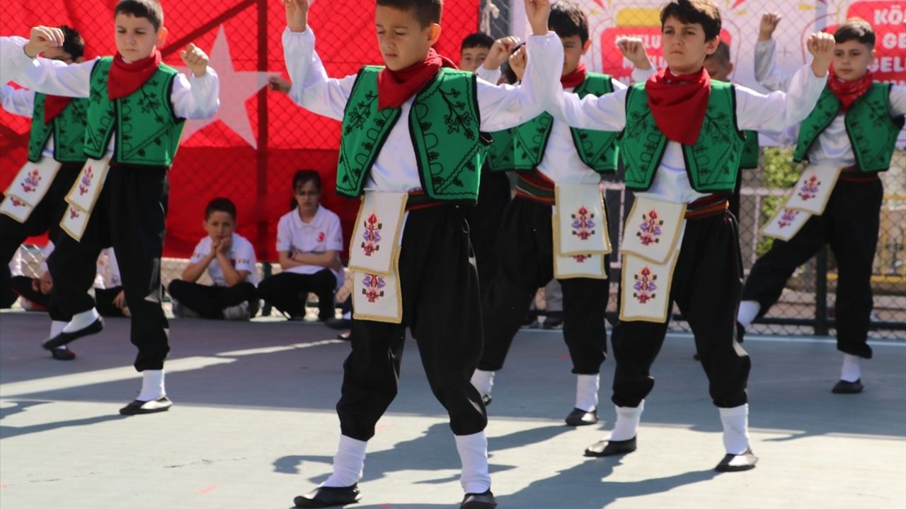 Tekirdağ'da Geleneksel Çocuk Oyunları Şenliği Coşkusu