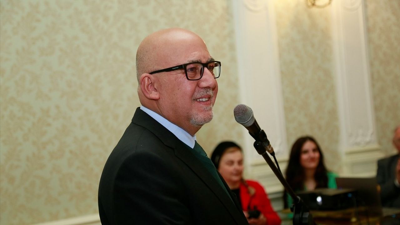 Tiflis'te Gürcüceye Çevrilen 'Kutadgu Bilig' Tanıtımı Yapıldı