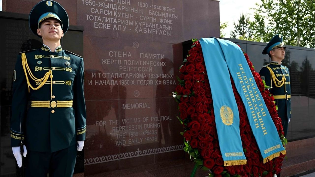 Tokayev: Kazaklar, Sovyet Dönemi Baskılarından En Çok Etkilenen Halktır