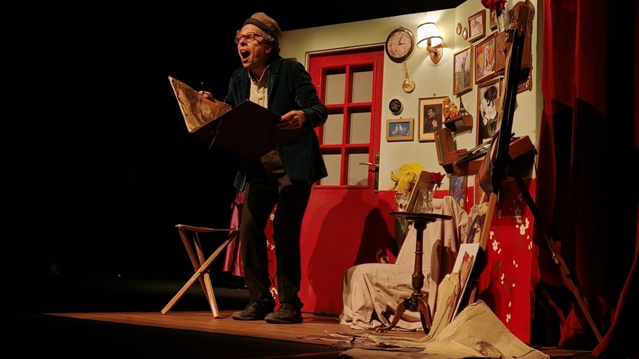 Trabzon'da 25. Uluslararası Karadeniz Tiyatro Festivali Rüzgarı Esti