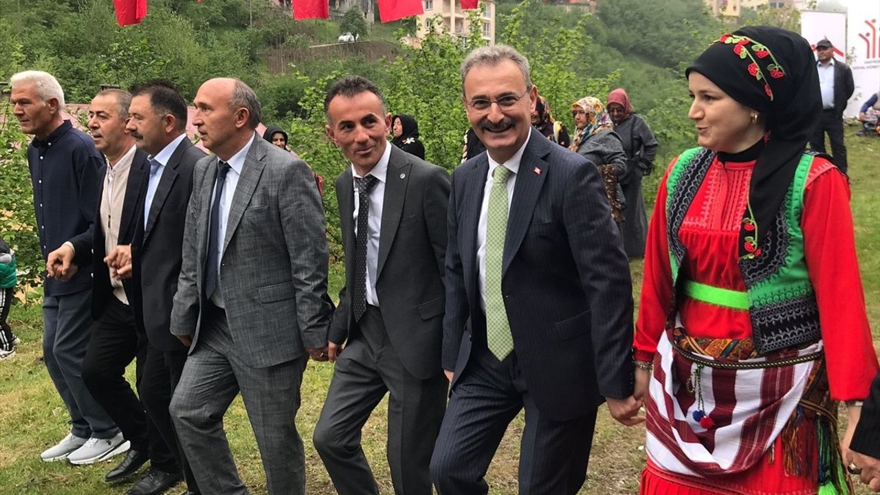 Trabzon'da 30. Acısu Hıdırellez Kültür ve Bahar Bayramı Coşkuyla Kutlandı