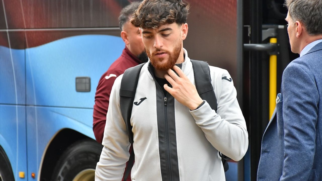 Trabzonspor Gaziantep'e Gitti: Ziraat Türkiye Kupası Finali Öncesi Hazırlıklar Tamamlandı