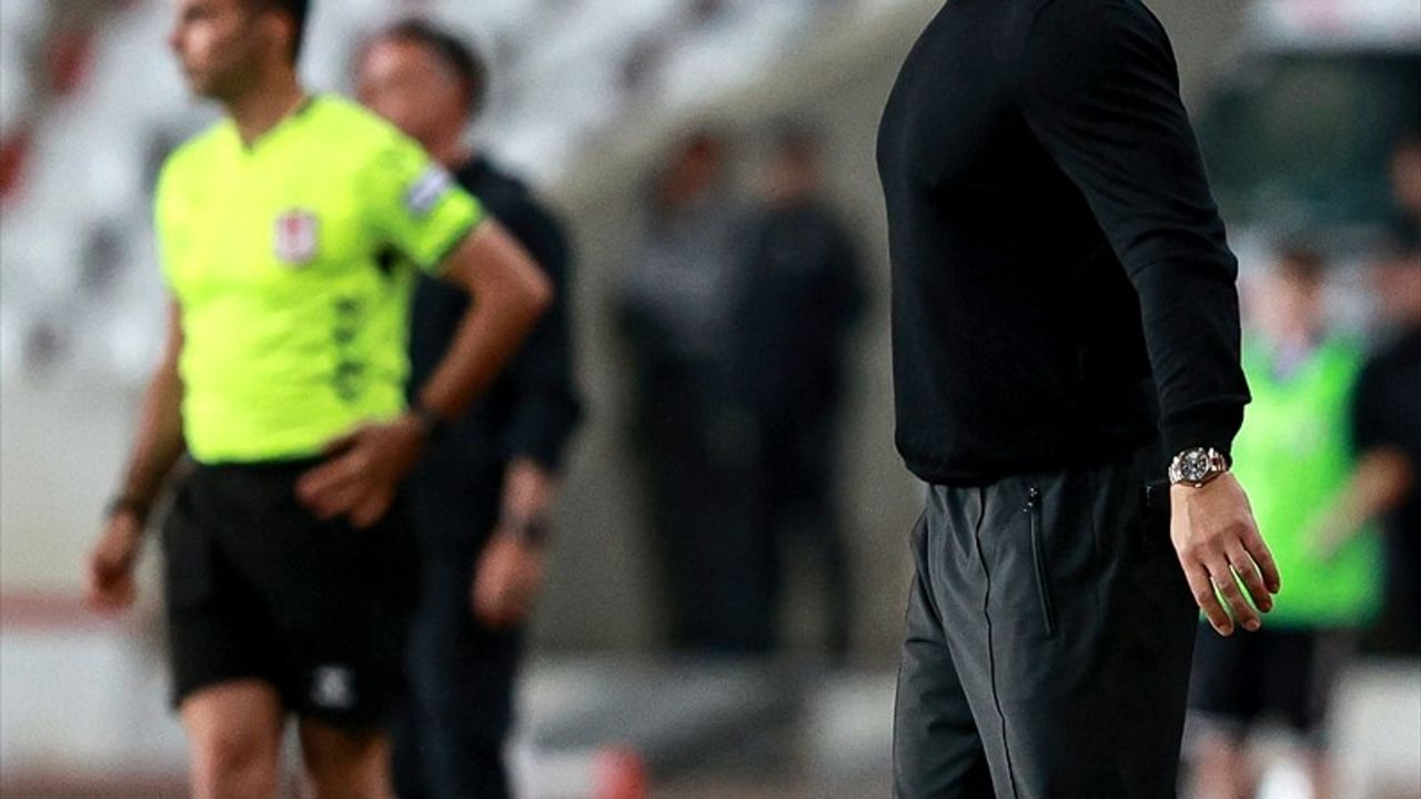 Trendyol Süper Lig: Başakşehir, Hatayspor'u 4-2 Yenerek 3 Puanı Kapdı