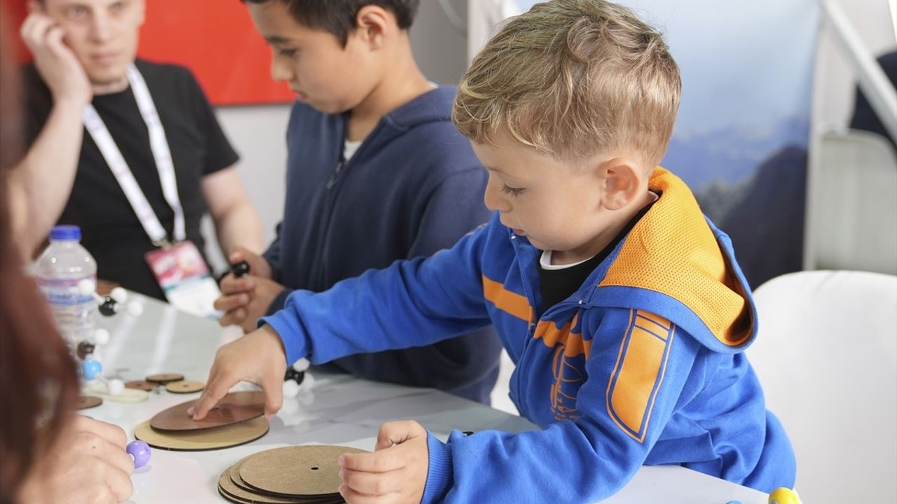 TÜBİTAK Başkanı Aydın: TEKNOFEST, Gençlerin Hayallerine Ortak Oluyor