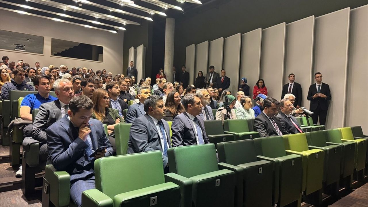 Türk Savunma Sanayi Firmaları Berlin'de Öğrencilerle Buluştu