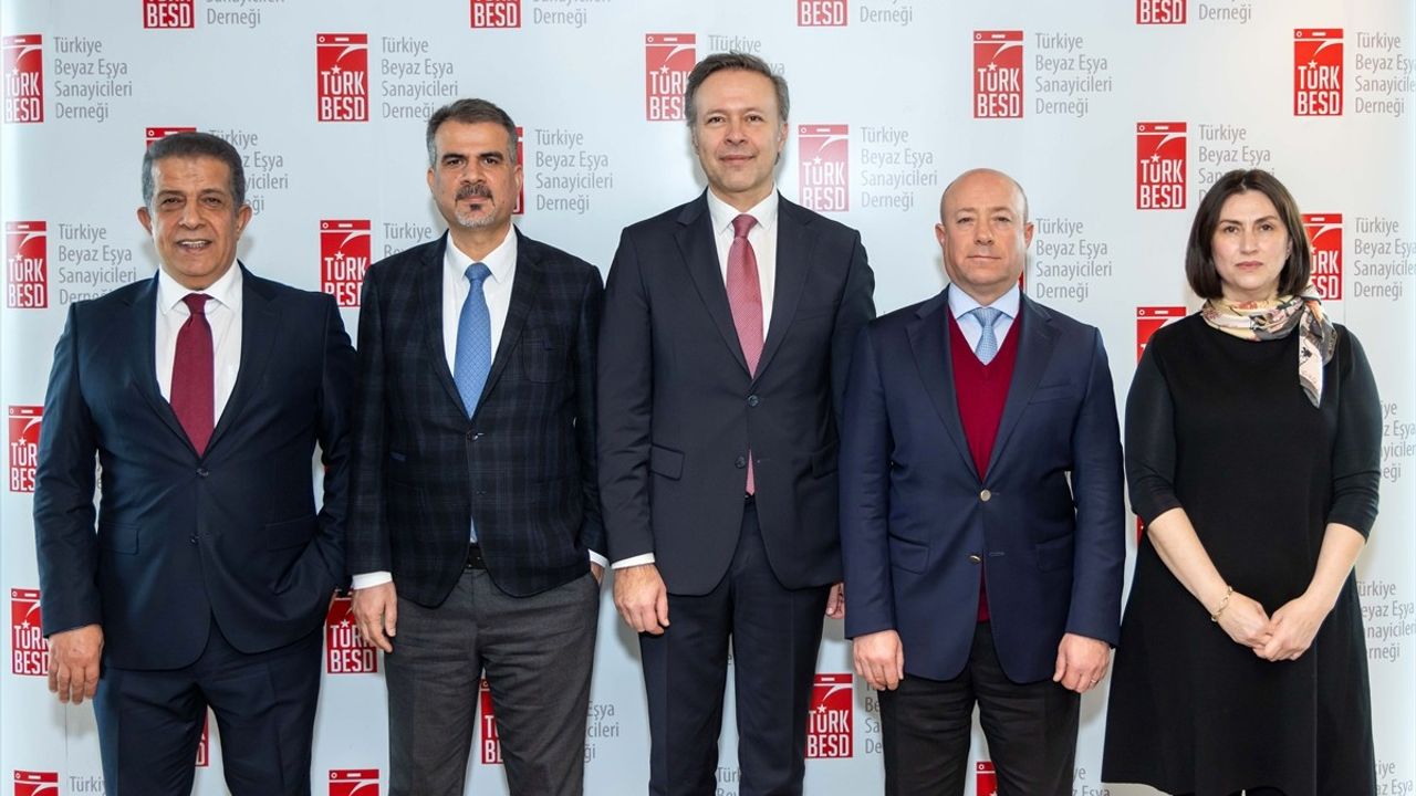 Türkiye Beyaz Eşya Sektörü 2025 İlk Çeyrek Verilerini Açıkladı: Üretim ve İhracatta Düşüş