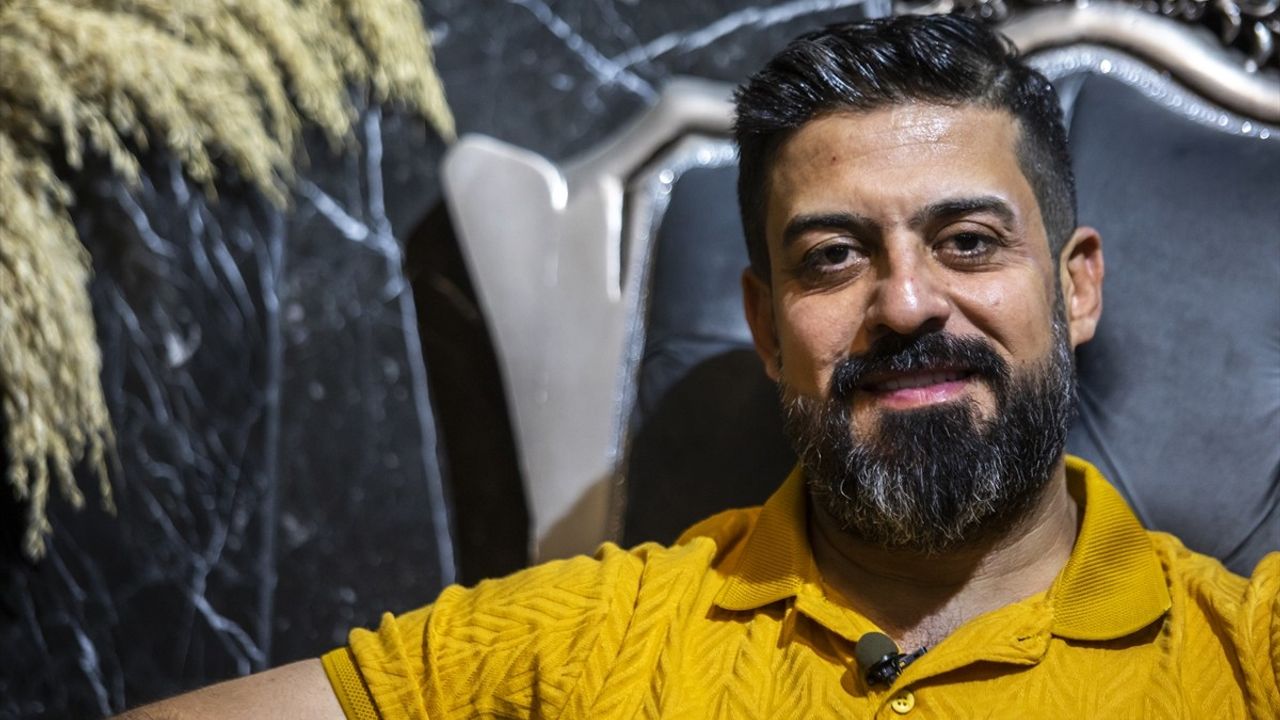 Türkmen Sanatçı Yunus Tütüncü, Gençleri Müziğe Kazandırmak İçin Çalışıyor