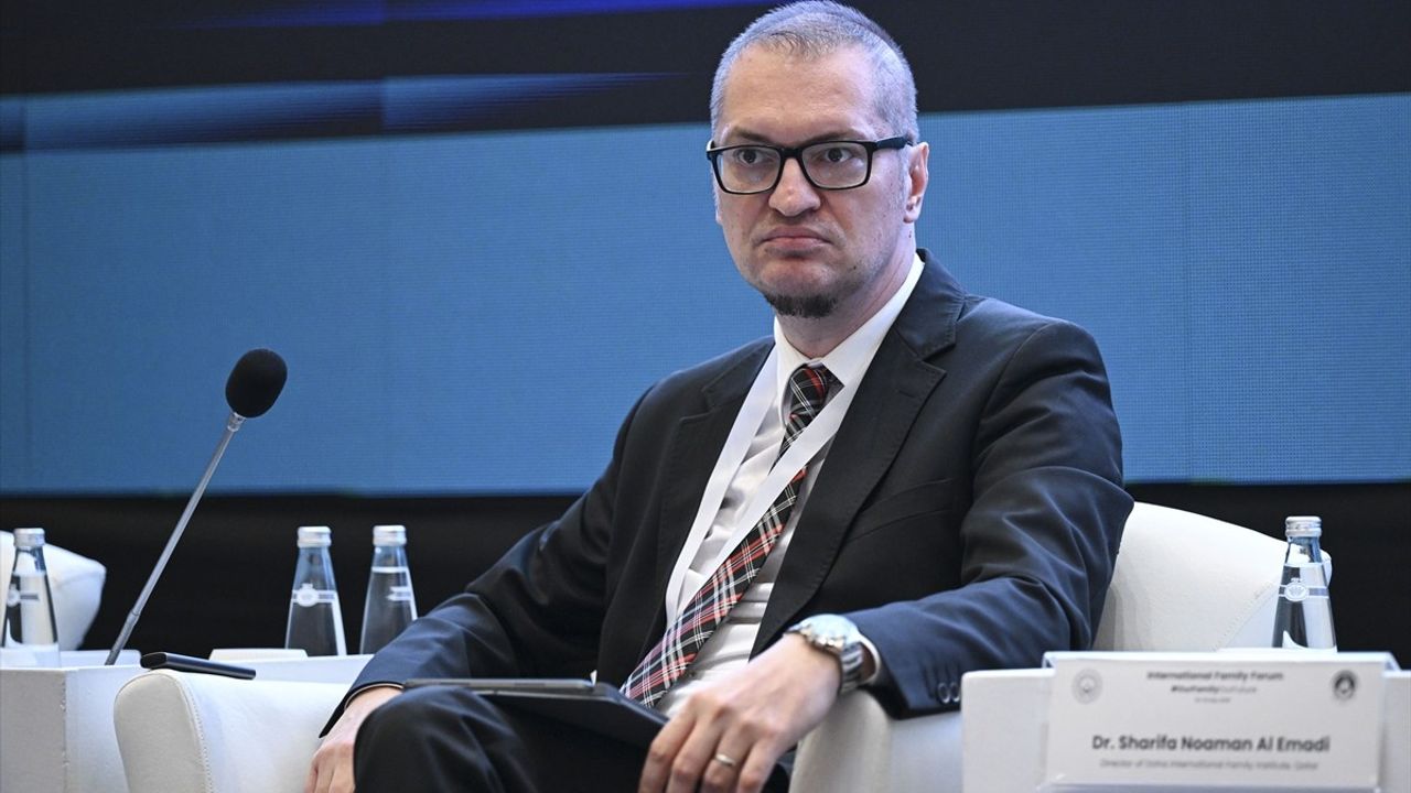 Uluslararası Aile Forumu'nda Nüfus Konulu Panel