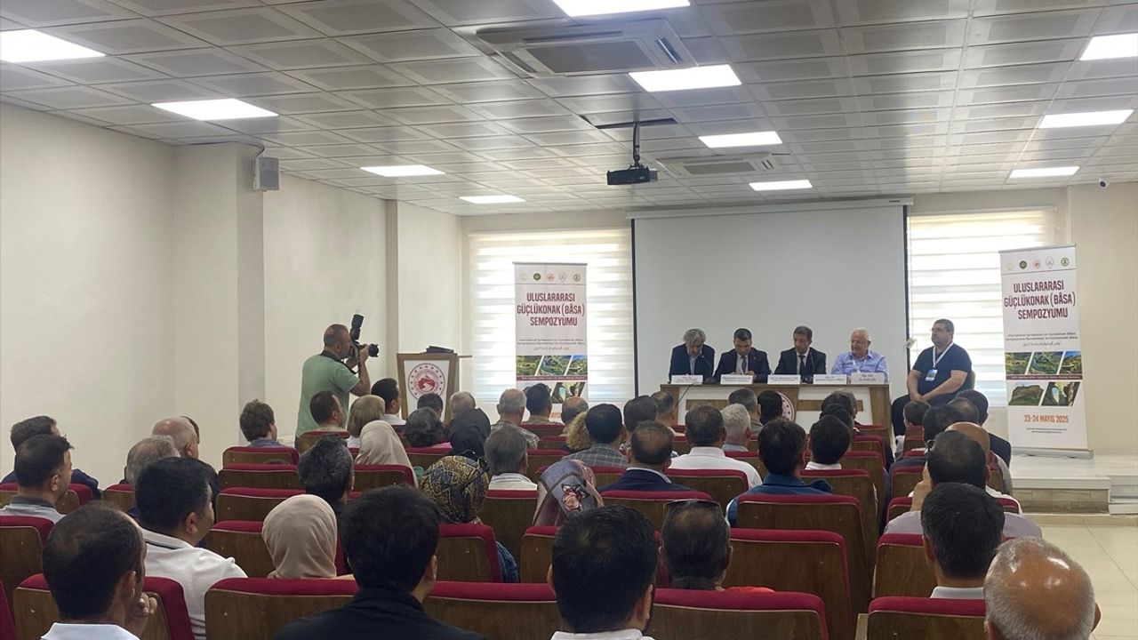 Uluslararası Güçlükonak Sempozyumu Tamamlandı: 70 Akademisyen, 63 Bildiri ile Katıldı