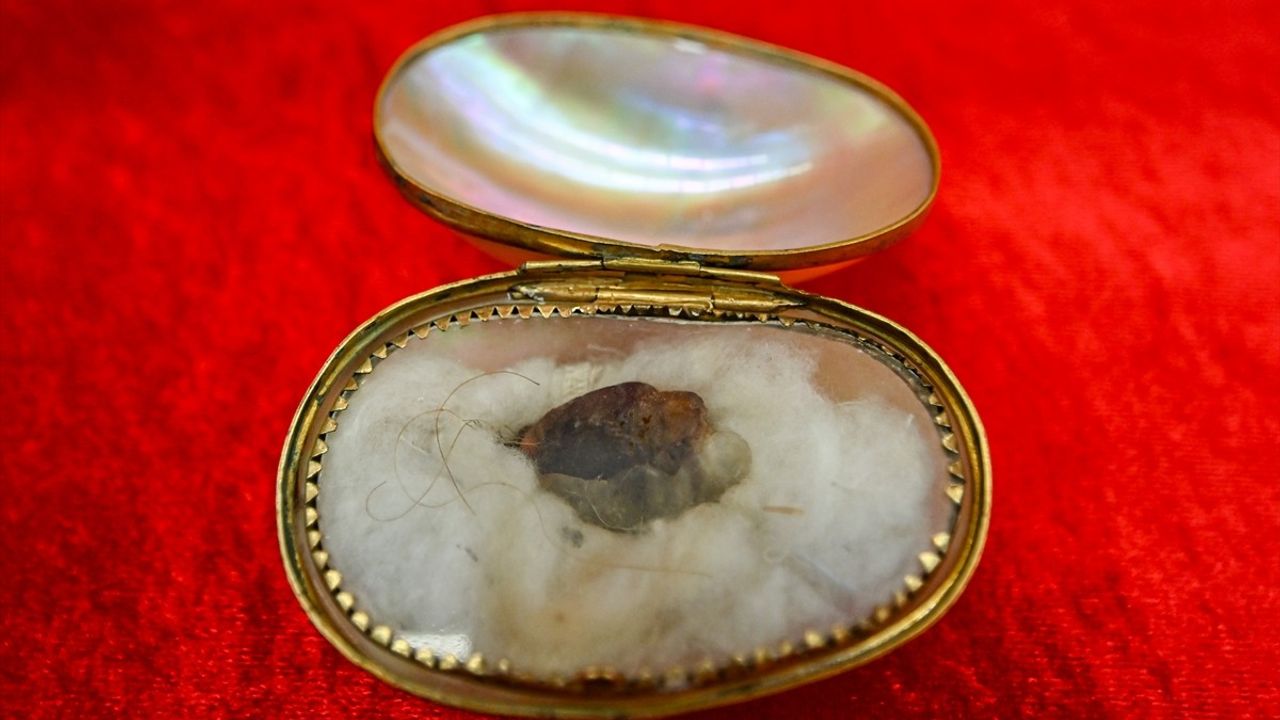 Uluslararası İslam Sanatları Fuarı'nda Eşsiz Eserler Sergileniyor