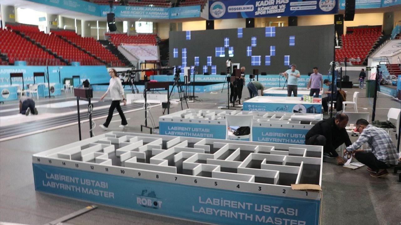 Uluslararası MEB Robot Yarışması'nda Heyecan Dorukta
