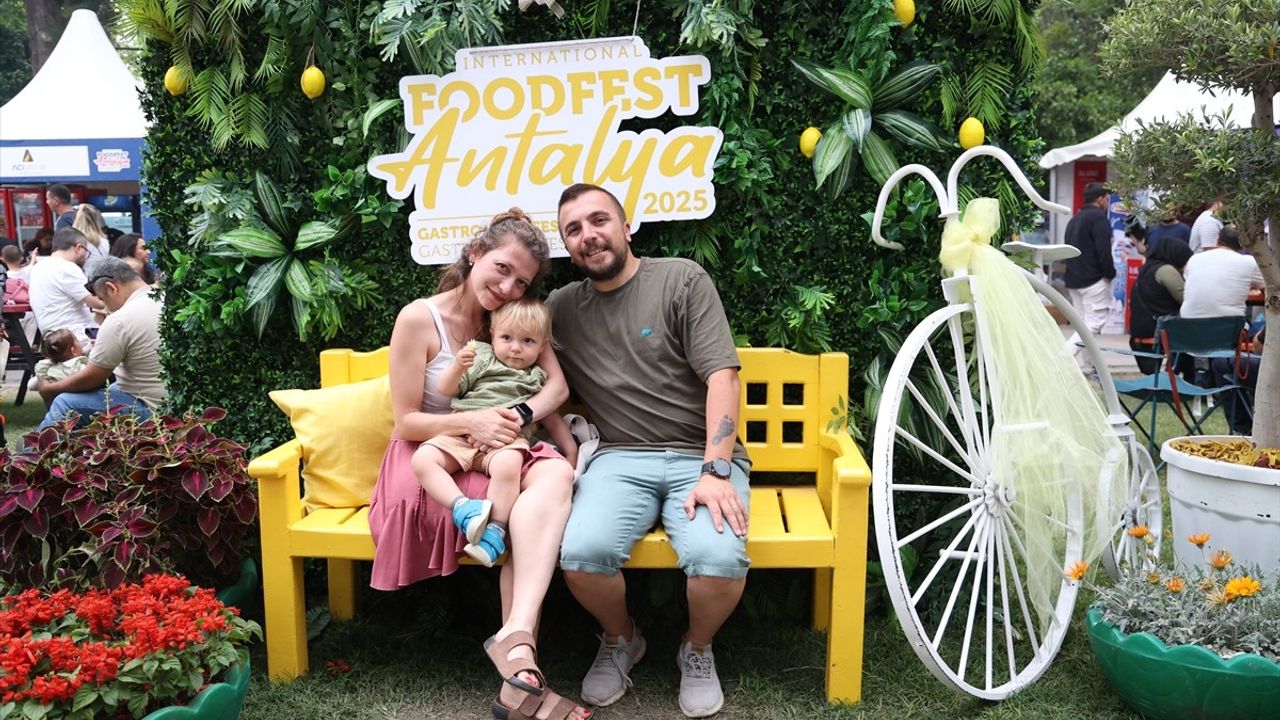 Ünlü Şefler Antalya'da 4. FoodFest Gastronomi Festivali'nde Buluştu