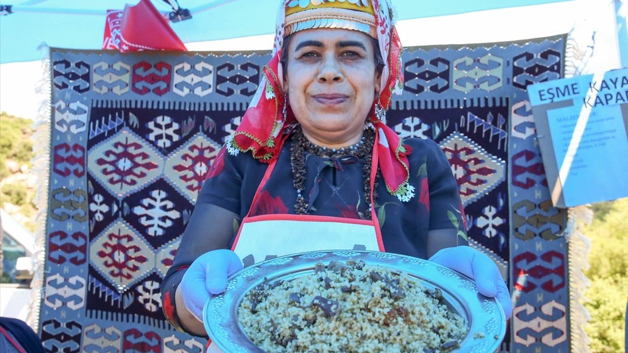 Uşak'ta 'Türk Mutfağı Haftası' Etkinlikleri: Yöresel Lezzetler Tanıtıldı
