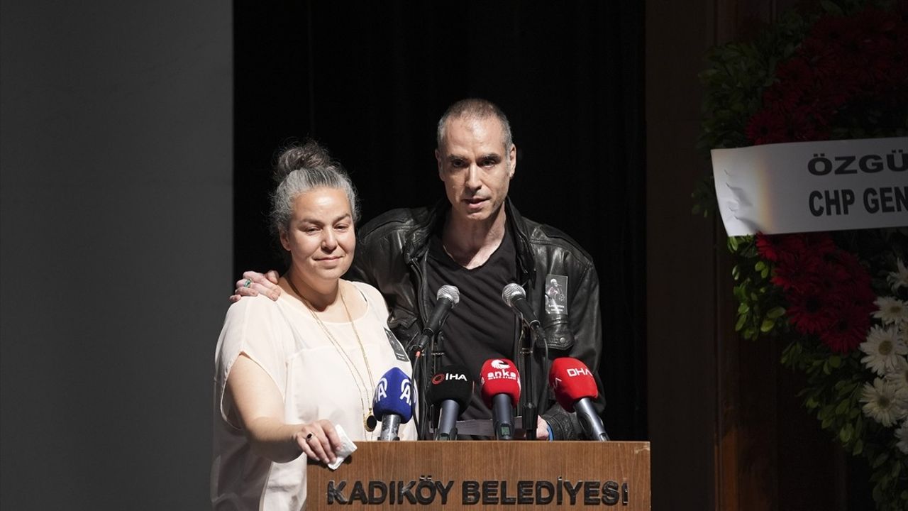 Usta Sanatçı İlhan Şeşen İçin Duygu Dolu Tören Düzenlendi