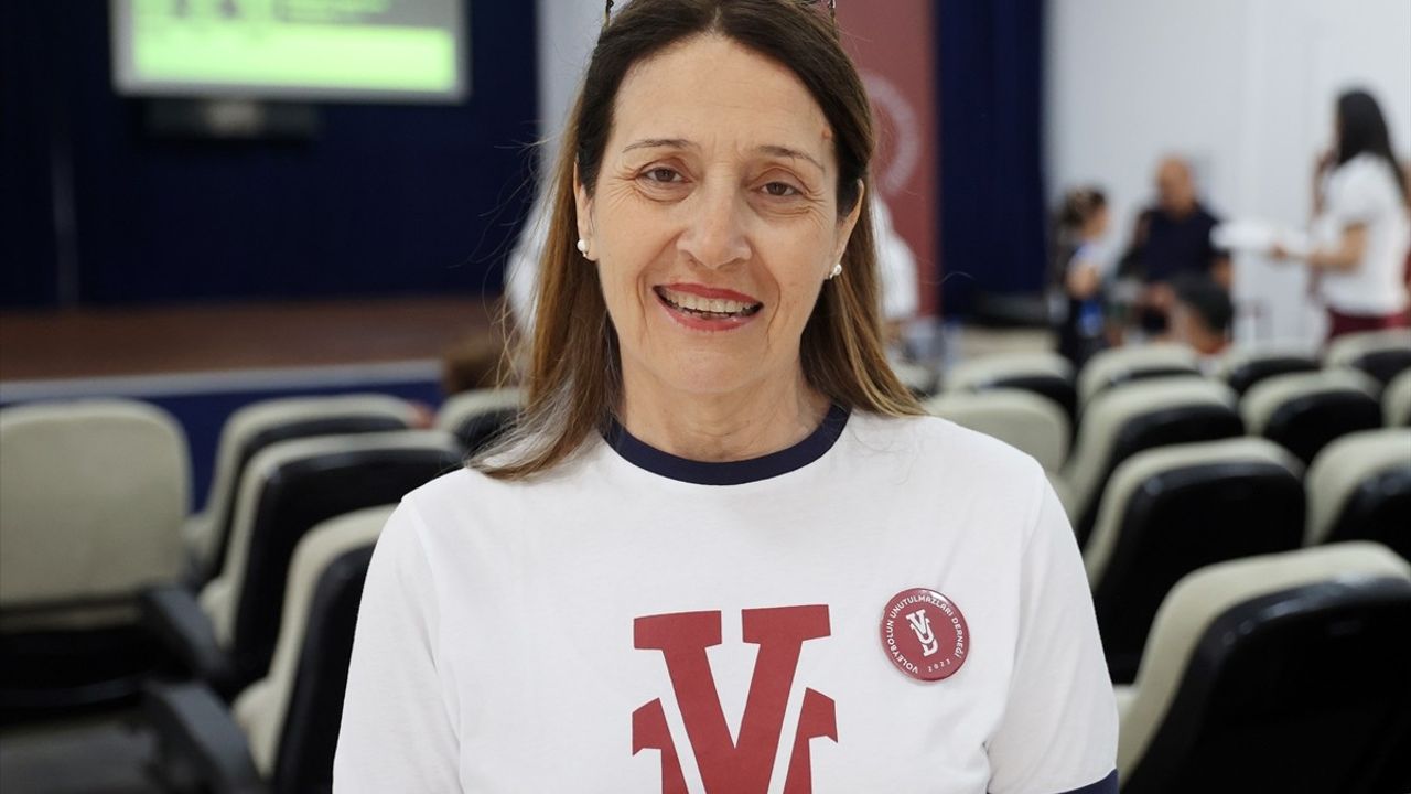 Voleybolun Unutulmazları Derneği: Gençlere Voleybol Sevgisi Aşılıyor