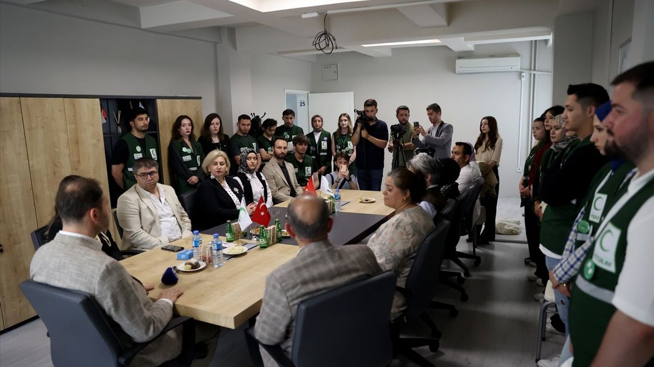 Yeşilay Genel Başkanı Mehmet Dinç, Kırklareli'nde Gençlerle Buluştu