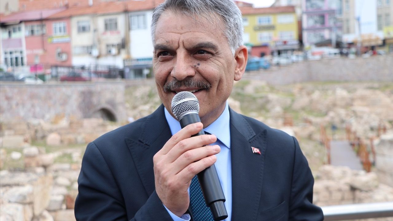 Yozgat'ta Müzeler Günü Tarihi Roma Hamamı'nda Coşkuyla Kutlandı