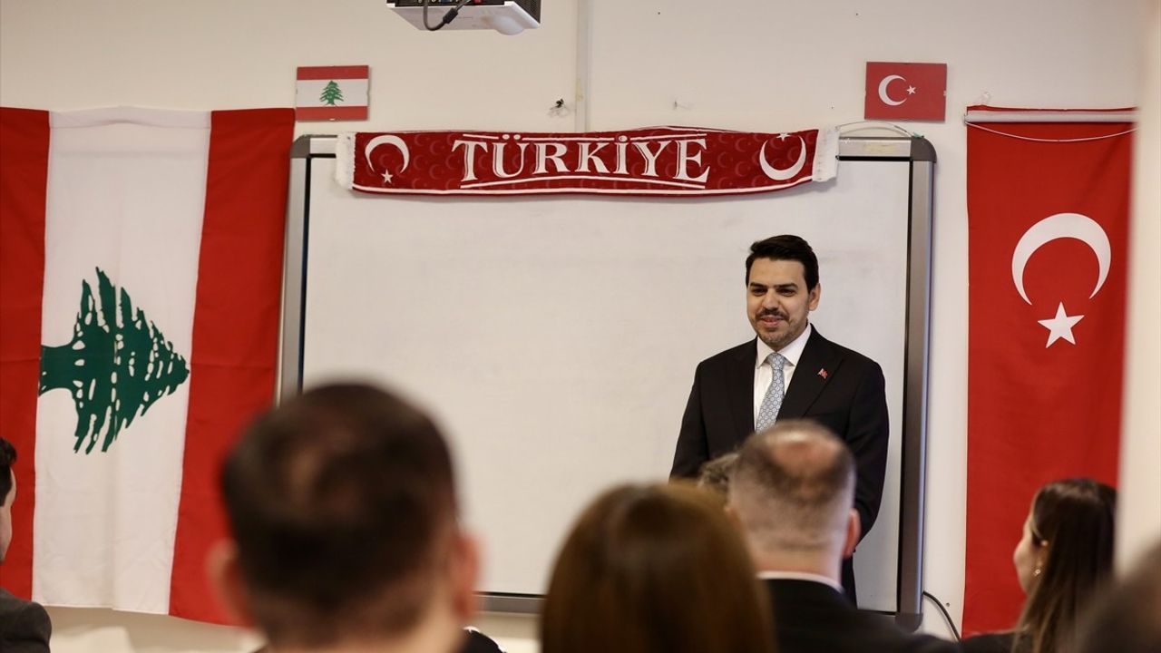 YTB Başkanı Eren, Lübnan Üniversitesi Türkoloji Bölümü'nü Ziyaret Etti