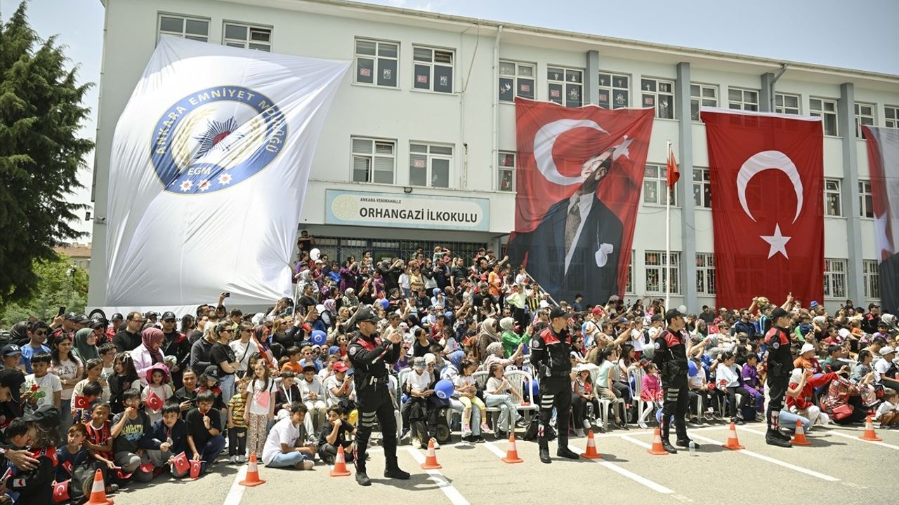 Yunus Polisleri 19 Mayıs Etkinliklerinde Gösteri Yaptı