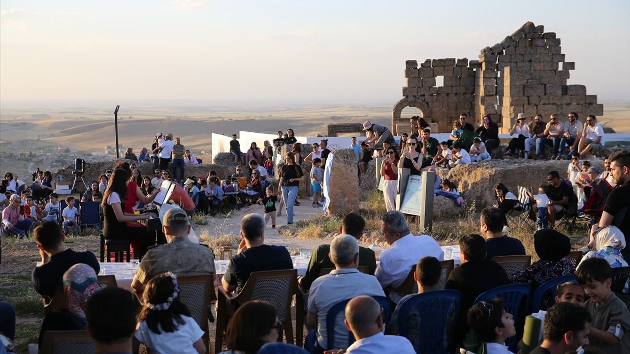 Zerzevan Kalesi'nde 'Yıldızlar Altında Bilim ve Sanat' Etkinliği