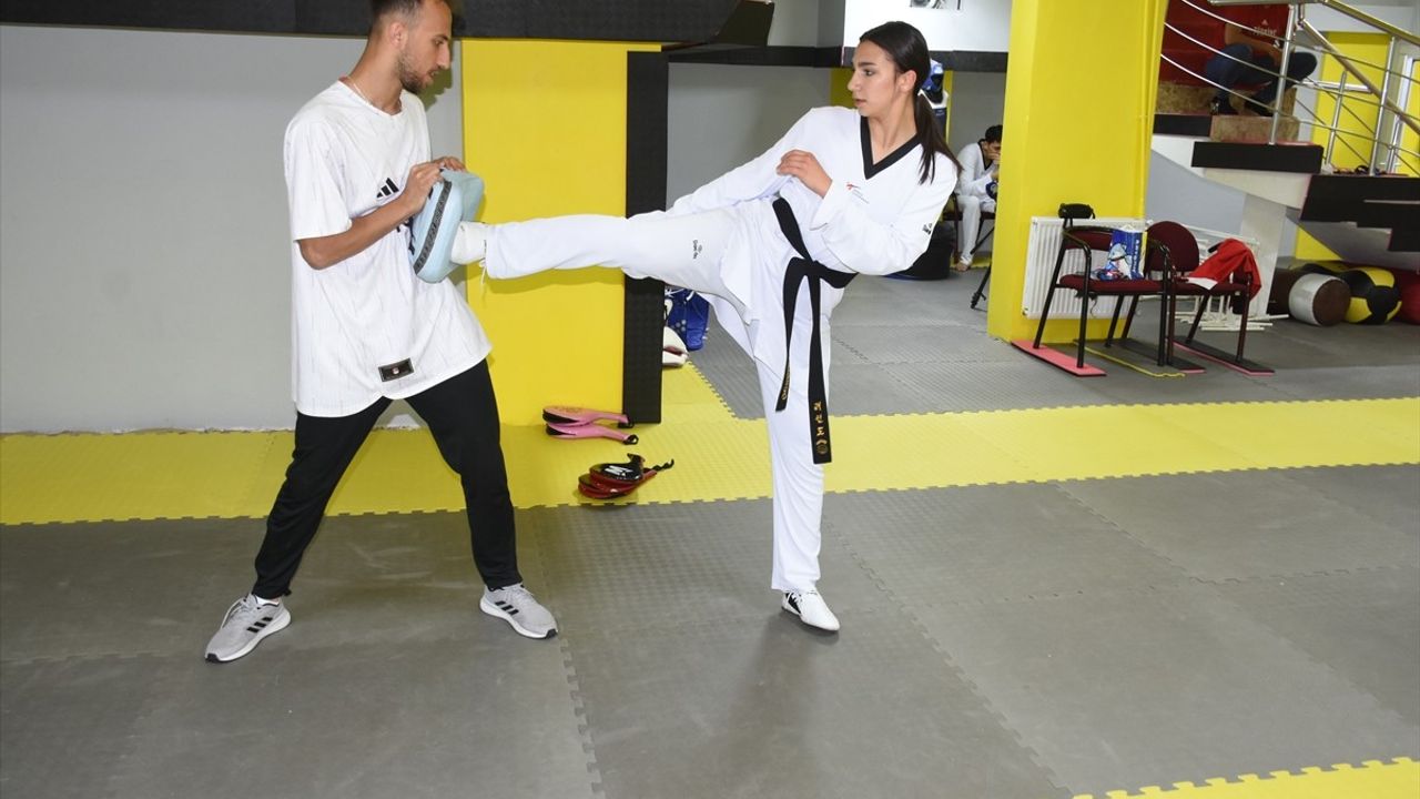 Zeynep Nil Menekşe'nin Hedefi Avrupa'dan Altın Madalya