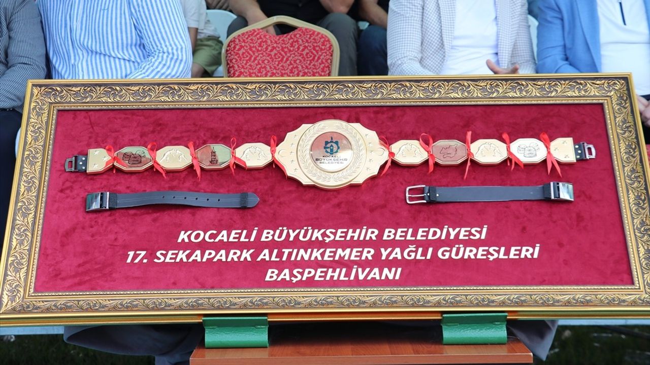 17. Sekapark Altın Kemer Yağlı Güreşleri'nde Orhan Okulu Zafere Ulaştı