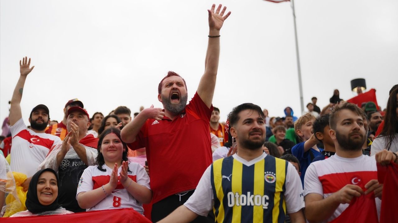 A Milli Futbol Takımı, ABD'yi 2-1 ile Geçti