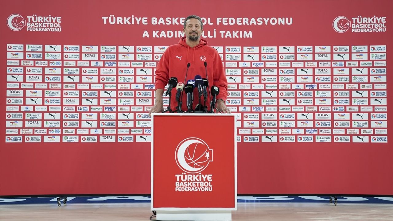 A Milli Kadın Basketbol Takımı'ndan Medya Günü Etkinliği: 2025 Avrupa Şampiyonası Hazırlıkları Başladı