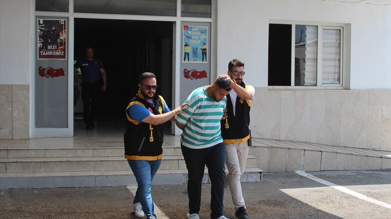 Adana'da 7 Araçta Vandalizm: Bir Şüpheli Gözaltında