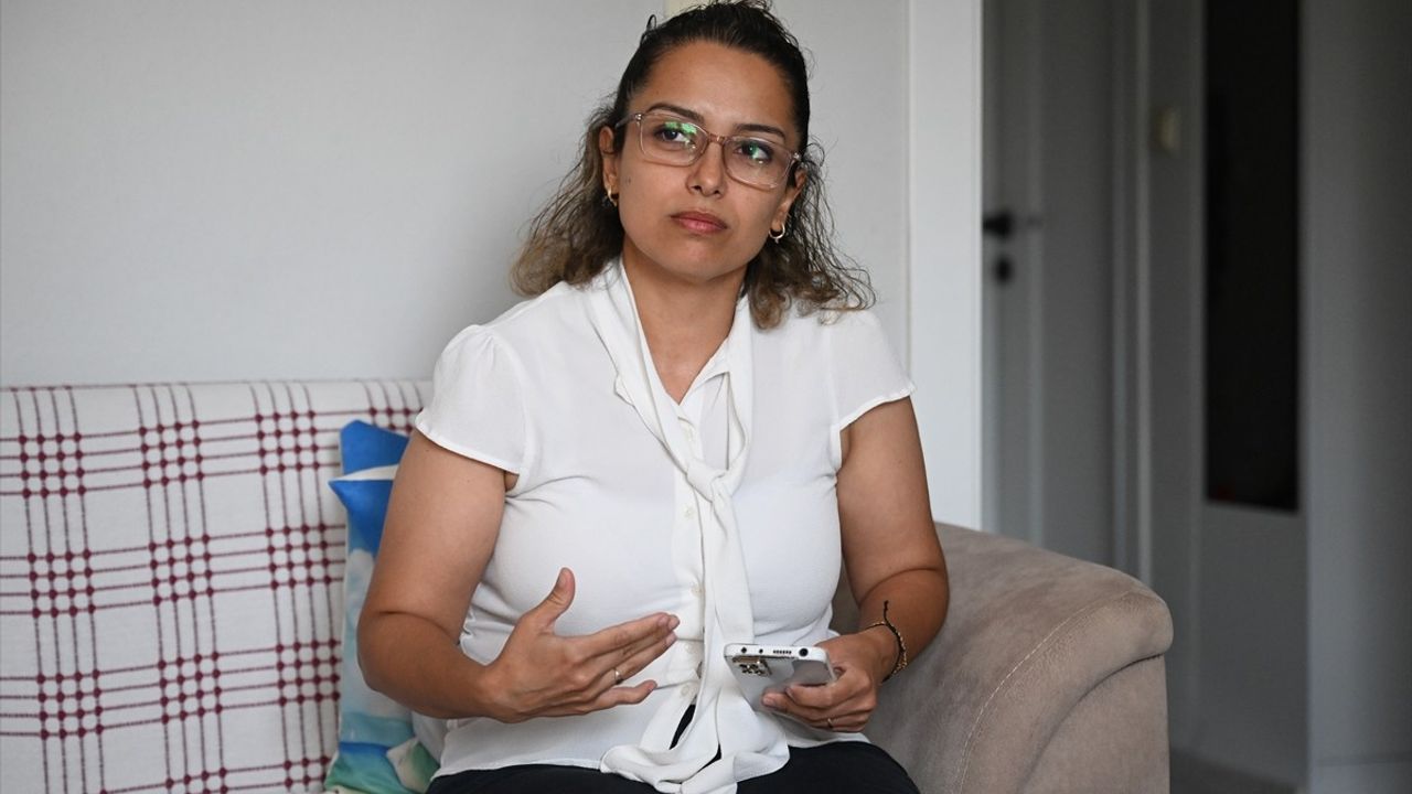 Adana'da Boşanma Aşamasındaki Kadın, Eşinin Otomobilini Çaldığı İddiasıyla Şikayetçi Oldu