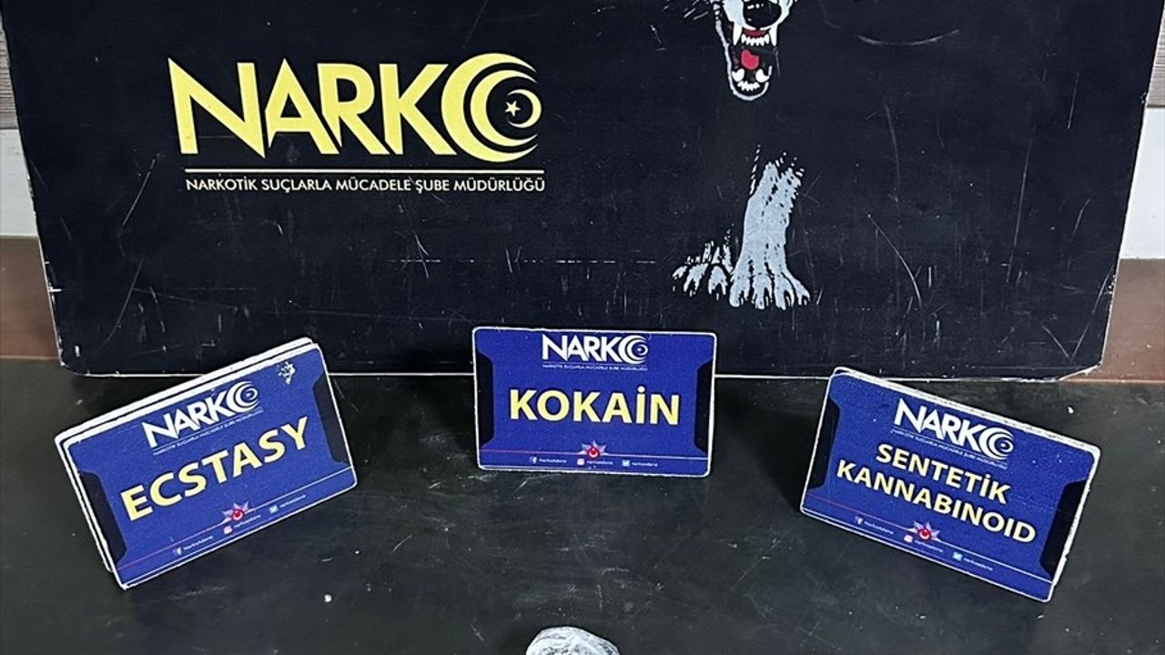 Adana'da Uyuşturucu Operasyonunda 6 Zanlı Tutuklandı