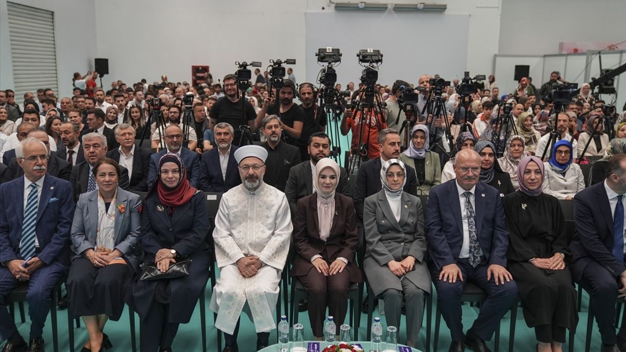 Aile Yılı'nda Desteklere Devam: 220 Bin Anneye Doğum Yardımı Ödemesi