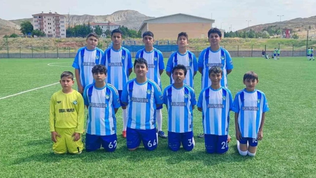 Akkışla'da Ücretsiz Yaz Spor Kursu Seferberliği!