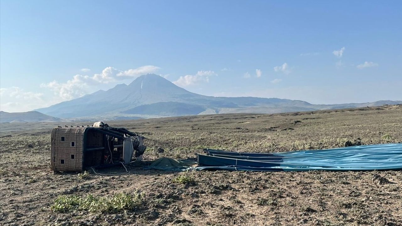 Aksaray'da Sıcak Hava Balonu Kazası: Pilot Hayatını Kaybetti, 19 Yaralı