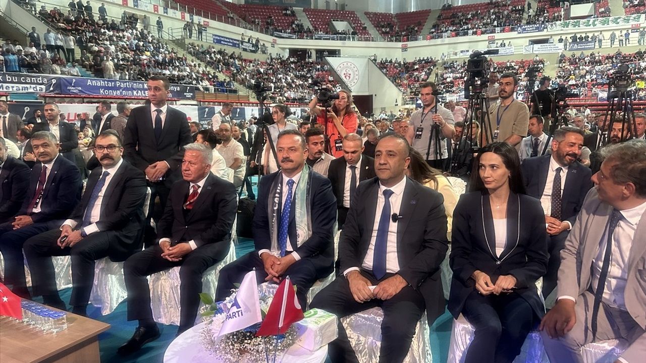 Anahtar Parti Genel Başkanı Ağıralioğlu, Konya'da Vatandaşlarla Buluştu